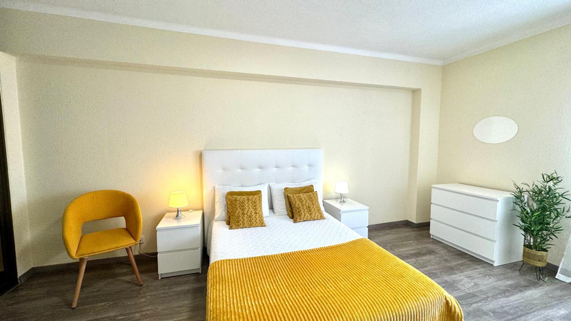 Da Rocha, 5-f, Charming With Air Conditioning - Patio Da Rocha By Ig * Portimao